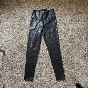 Aerie Black Shine Leggings M